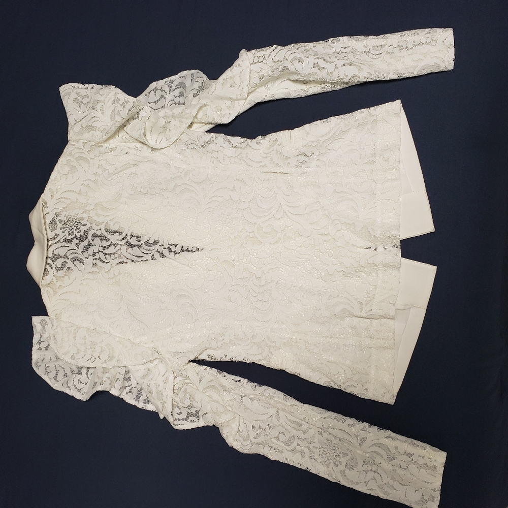 BCBG top